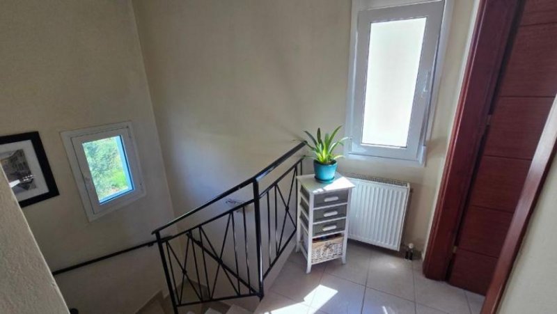 Gavalomouri Kreta, Gavalomouri: Maisonette-Wohnung in einem malerischen Dorf mit Bergblick zu verkaufen Wohnung kaufen